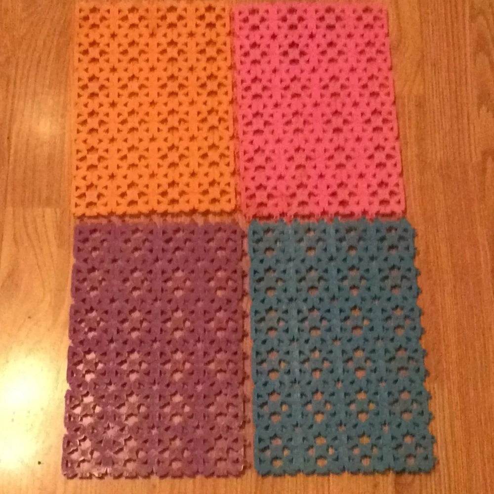 Plastic heart hole splice feet Pad